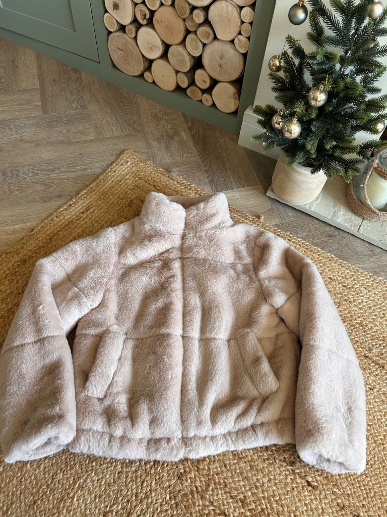 Newlook faux fur jacket coat. BNWT 