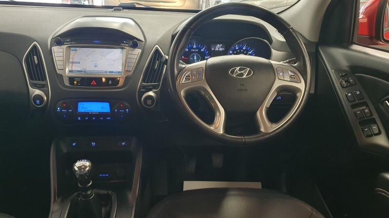 HYUNDAI IX35* 1.7 Crdi * 2wd* DIESEL*26,000 MILES* 1 OWNER* FULL S/HISTORY 