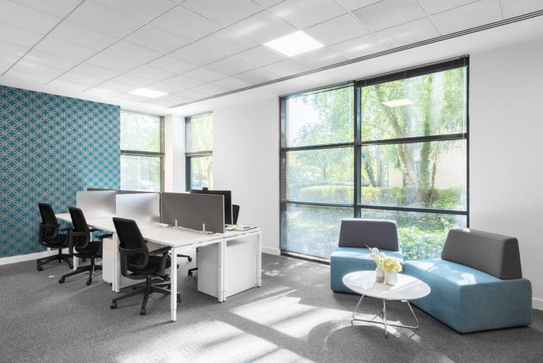 Manchester - M22 5TG \ Coworking Space Available - Start Anytime