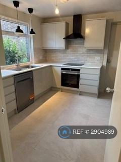 2 bedroom house in Harold Road, Sutton, SM1 (2 bed) (#2904989)