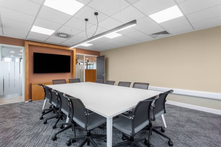 Wolverhampton - WV3 0SR \ Flexible Workspace for Up to 10 Desks