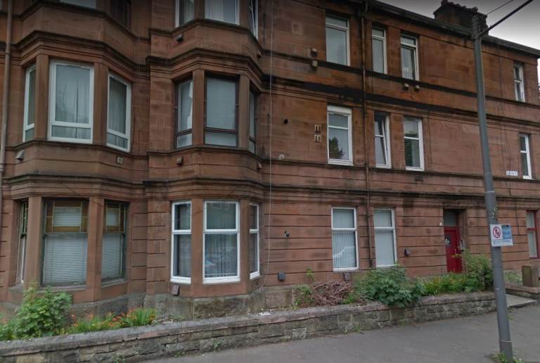 Traditional 1 bed ground floor flat to let Clifford Place Ibrox G51 1NS - Available Now