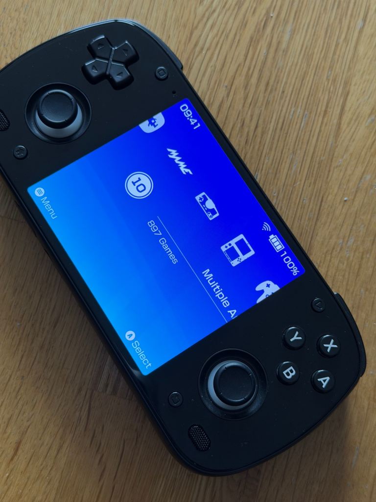 Retroid Pocket Mini V2 + Official Case – Excellent Condition