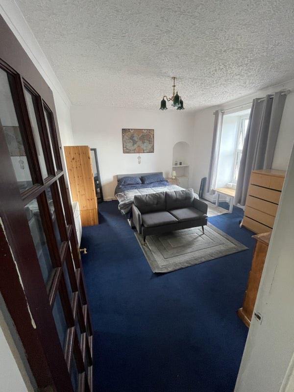 Very large double room central