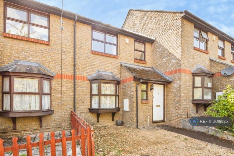 3 bedroom house in Croftongate Way, London, SE4 (3 bed) (#3019825)