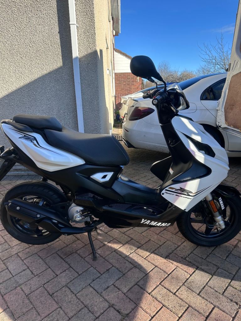 Yamaha Aerox R 2T 50cc