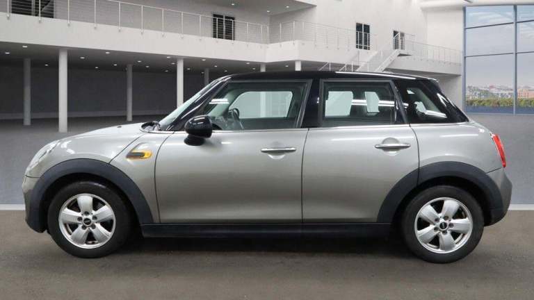 2016 MINI Hatch 1.5 Cooper 5dr HATCHBACK PETROL Manual