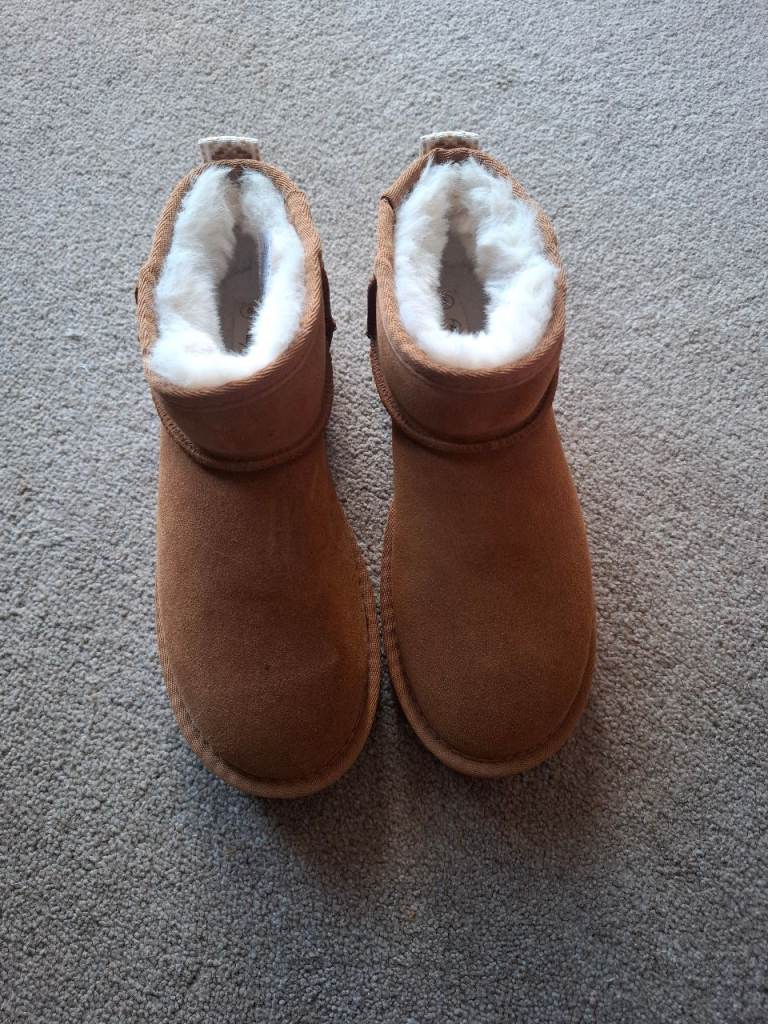 Womens Fatface suede boots
