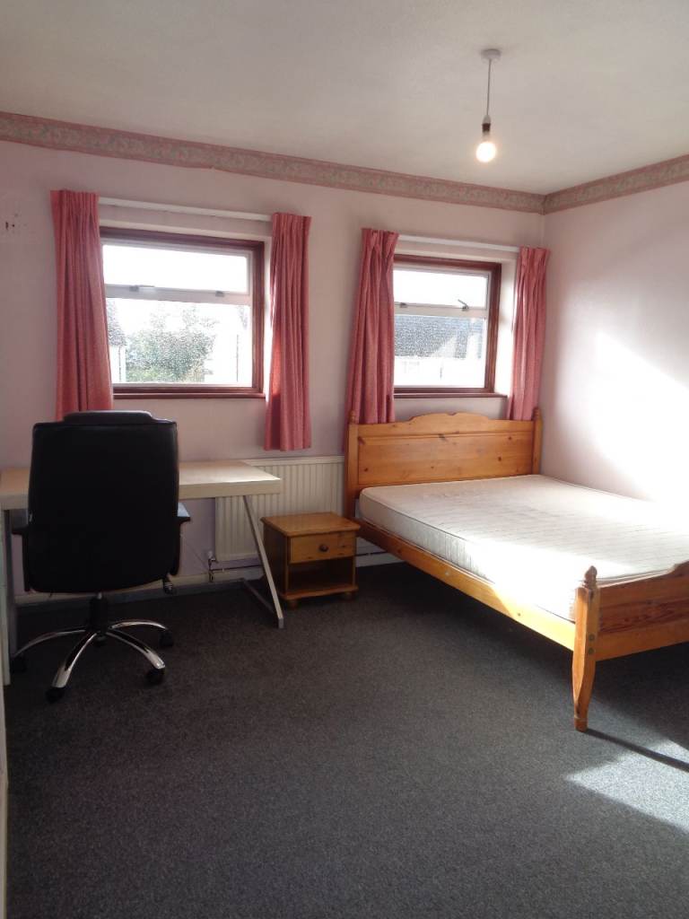 Room to rent in spacious shared house
