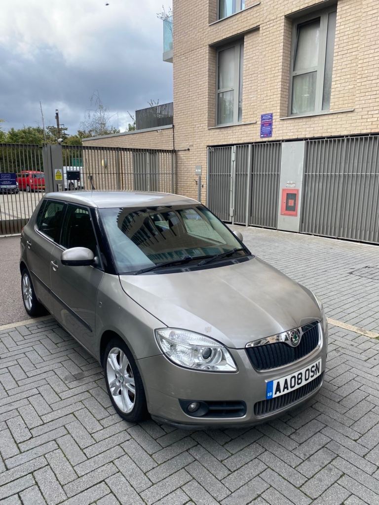 Skoda, FABIA, Hatchback, 2008, Semi-Auto, 1598 (cc), 5 doors