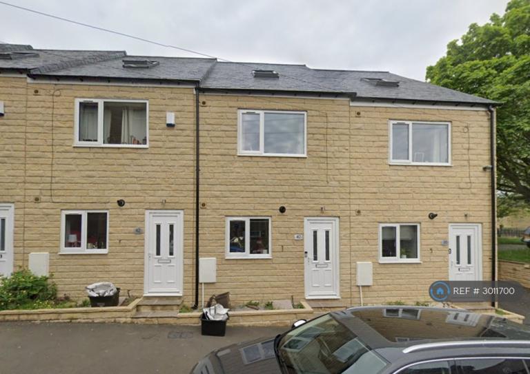 4 bedroom house in James Street, Elland, HX5 (4 bed) (#3011700)
