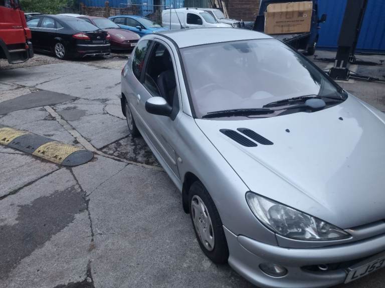 Peugeot, 206, Hatchback, 2003, Manual, 1360 (cc), 3 doors