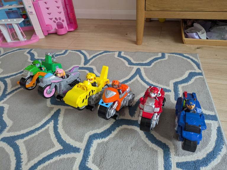Paw Patrol Rescue Knights Moto Pups Vehicles & Figures