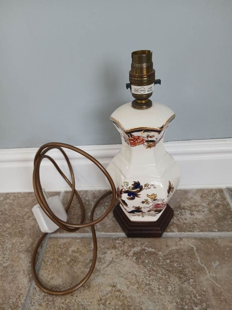 Vintage ceramic Masons ironstone lamp