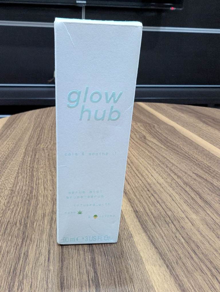 Glow Hub- calm & soothe serum mist