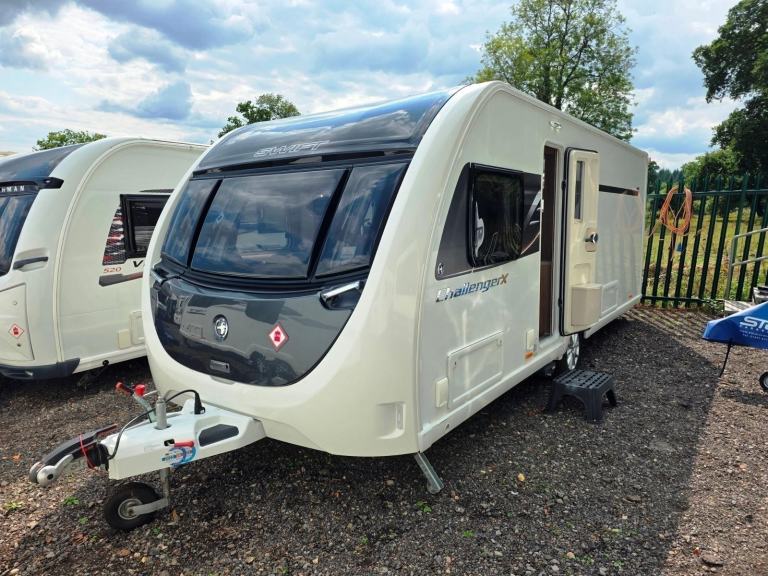 Swift Challenger X 880 2022