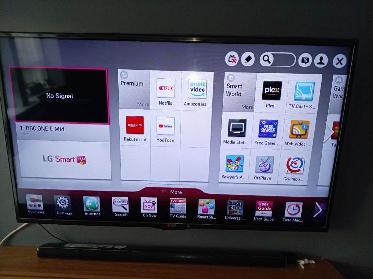Lg Smart TV 42 inch 3D cinema 