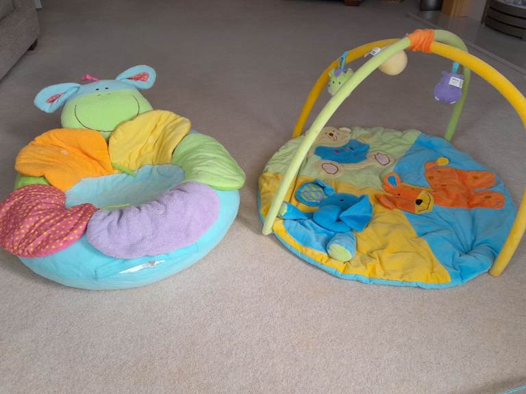 Baby activity play mat and sit-me-up cosy baby chair