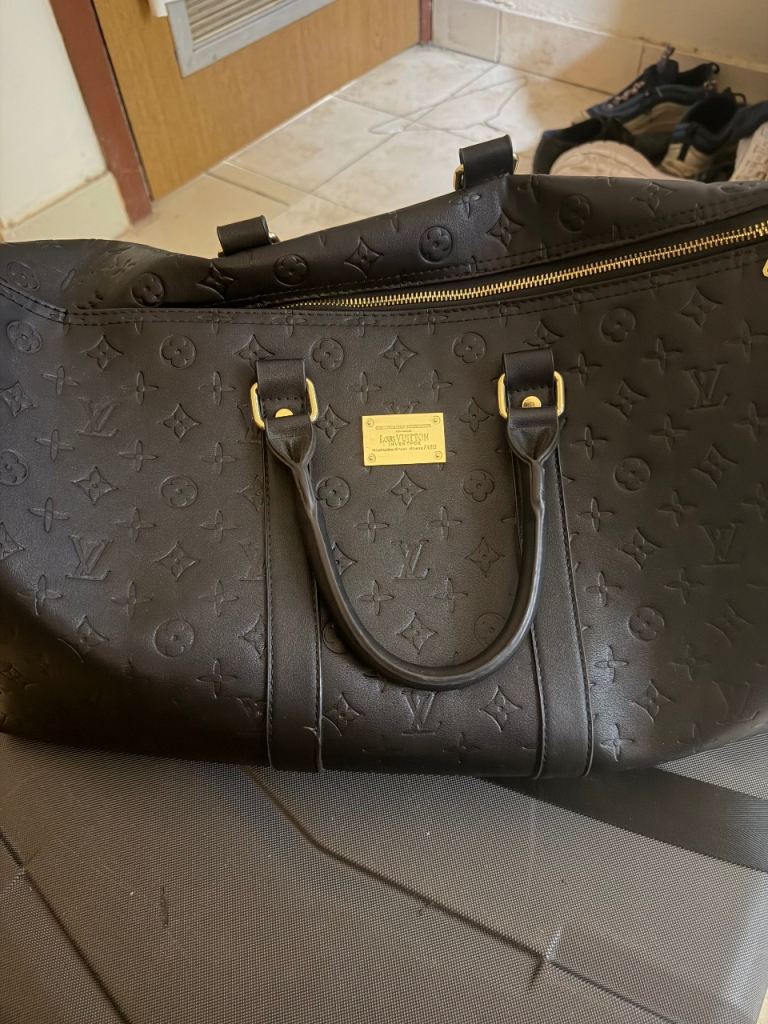 Louis Vuitton bag for sale. 