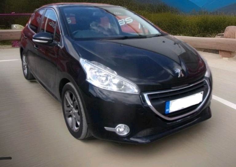 Peugeot, 208, Hatchback, 2014, Manual, 1398 (cc), 5 doors