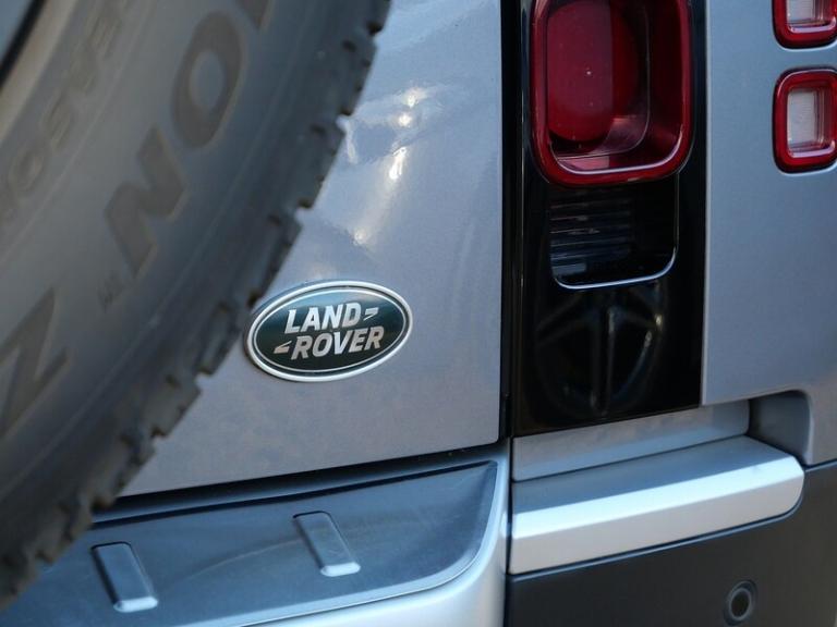 2020 Land Rover Defender 2.0 P300 SE 110 5dr Auto ESTATE PETROL Automatic