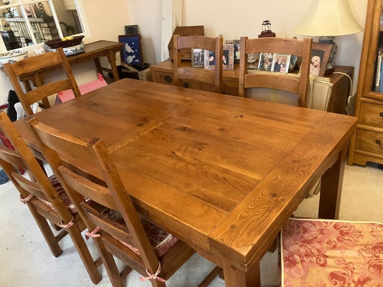 Solid wood extendable table and six chairs