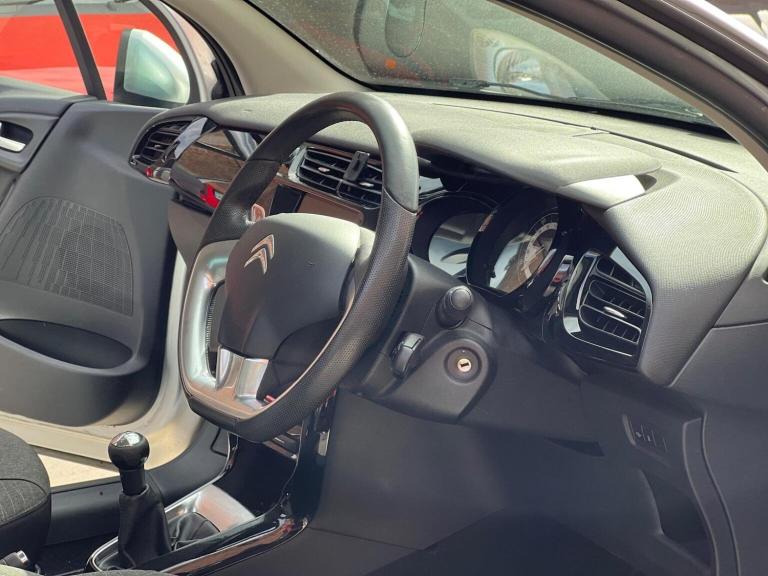 CITROEN C3 1.2 PureTech Platinum Euro 6 5dr 2016