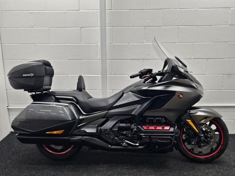 HONDA GL1800B GOLDWING DCT ** One Owner - Full Luggage - 12 Months MOT **