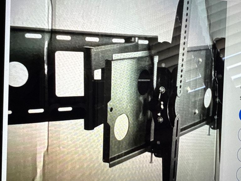 TV Cantilever Tilt Swivel Bracket 32/60” new boxed