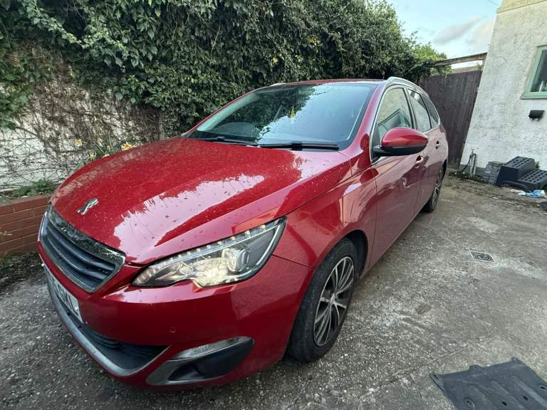 65 plate Peugeot 308 hdi