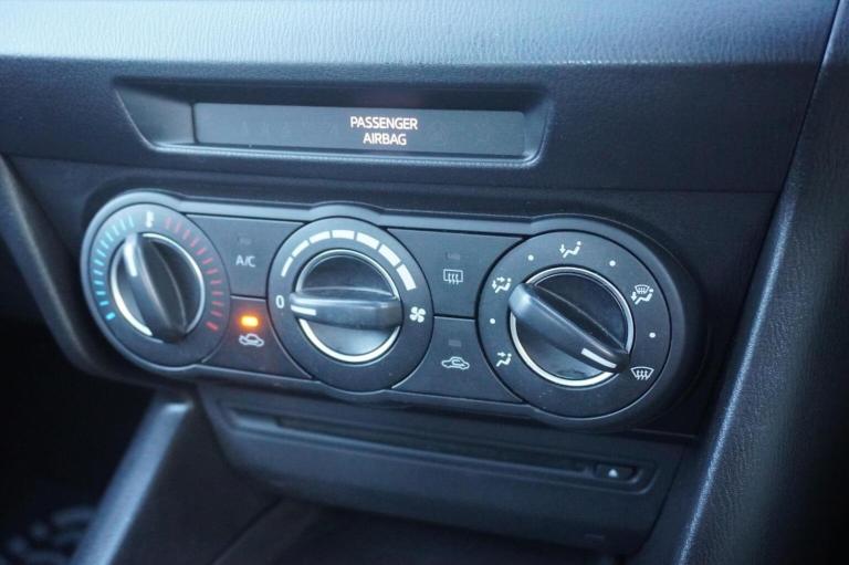 MAZDA MAZDA3 2.0 SKYACTIV-G SE Nav Fastback Euro 5 (s/s) 4dr 2016