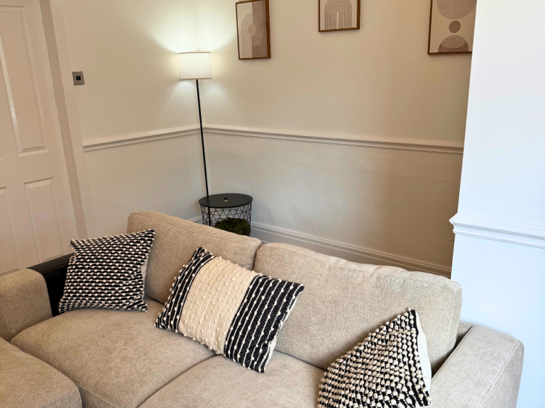 3BR Short Term Rentals in Preston (Brownedge)