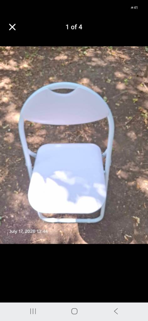 Episent folding padded chair (40 available)