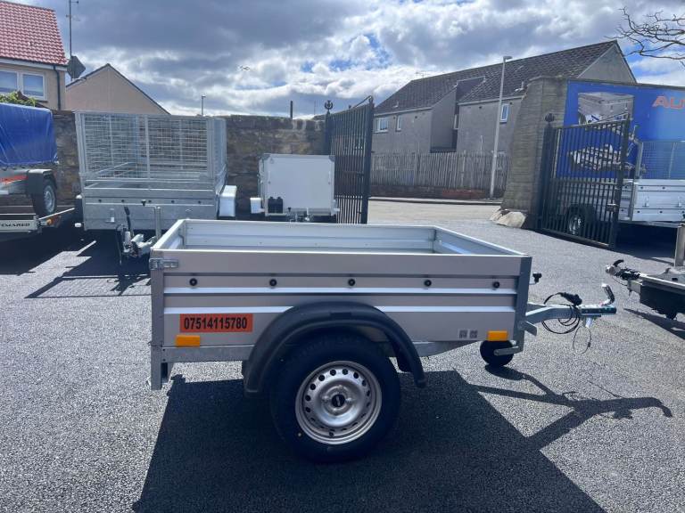 BRAND NEW 5FT X 4FT SINGLE AXLE FLAT 750KG 