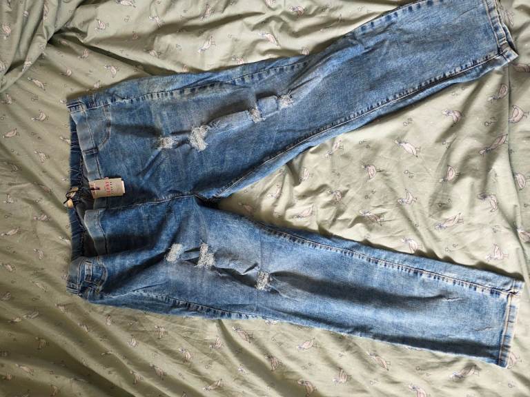 Ladies jeggings size 30-32 
