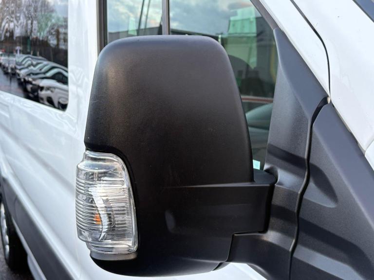 2017 Ford Transit 2.2 TDCi 125ps H2 15 Seater Trend NA DIESEL Manual