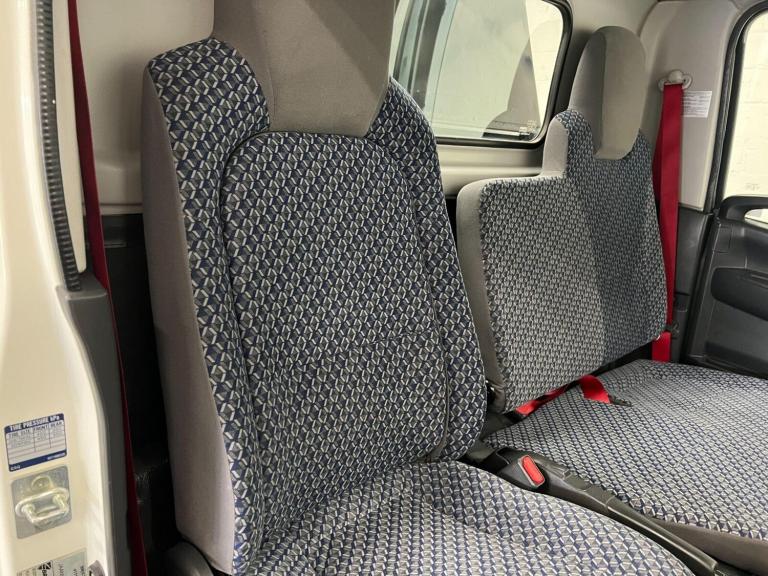 2022 Isuzu N35 Chassis Cab SE Easyshift CHASSIS CAB DIESEL Automatic