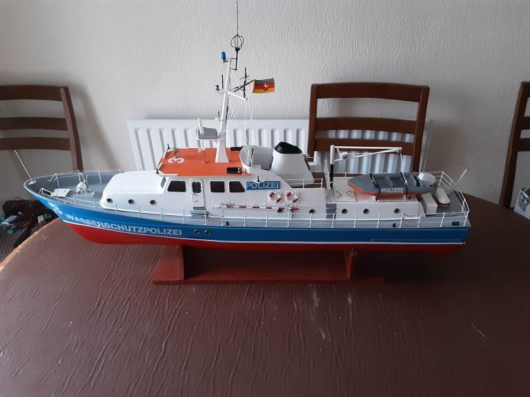   Model 'Robbie' police boat