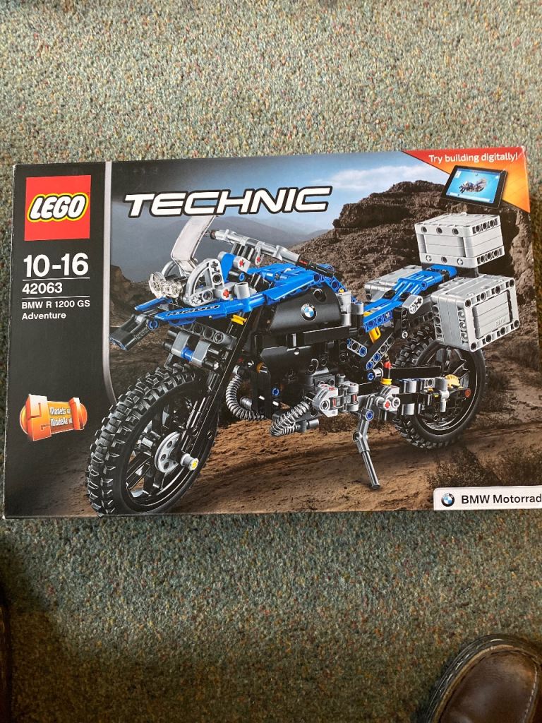 Lego Technic BMW R1200 GS Adventue