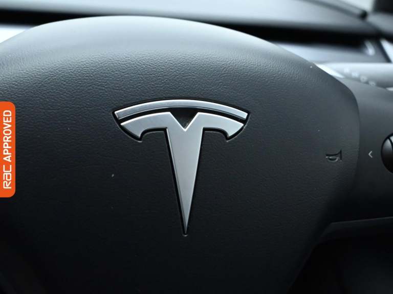 2021 Tesla Model 3 Standard Range Plus Saloon 4dr Electric Auto RWD (241 bhp) Saloon ELECTRIC Aut...