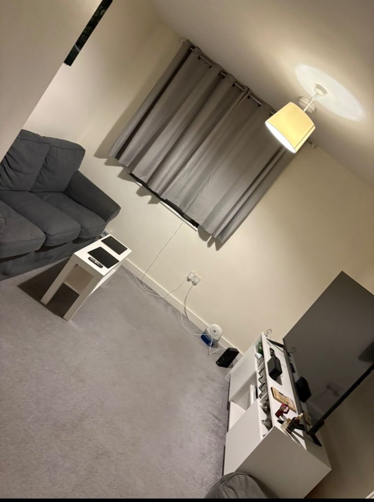 Furnished 1 bed flat