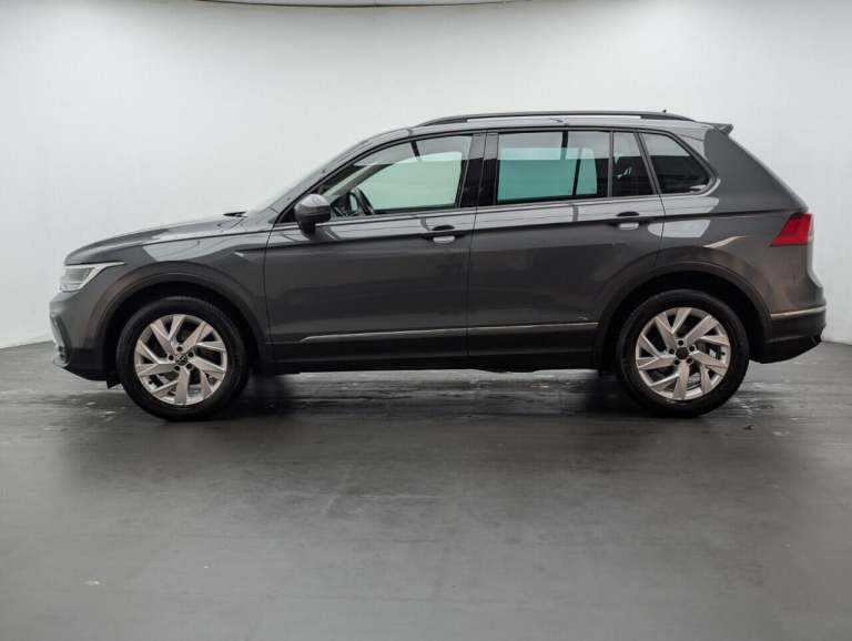 2022 Volkswagen Tiguan 1.5 TSI Life SUV 5dr Petrol DSG Euro 6 (s/s) (150 ps) PARKING SENSORS+LANE...