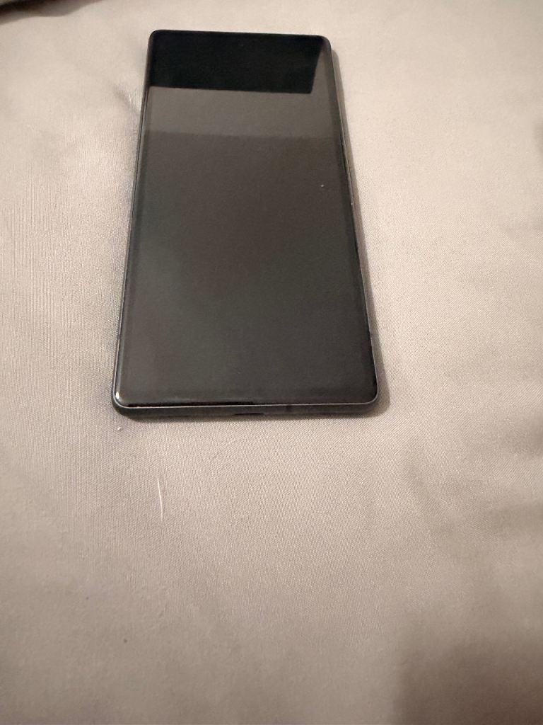 Google Pixel 7a in Charcoal – Good Condition