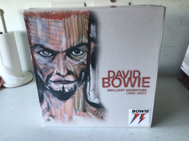 DAVID BOWIE BRILLIANT ADVENTUrE 1992- 2001 17 lps 