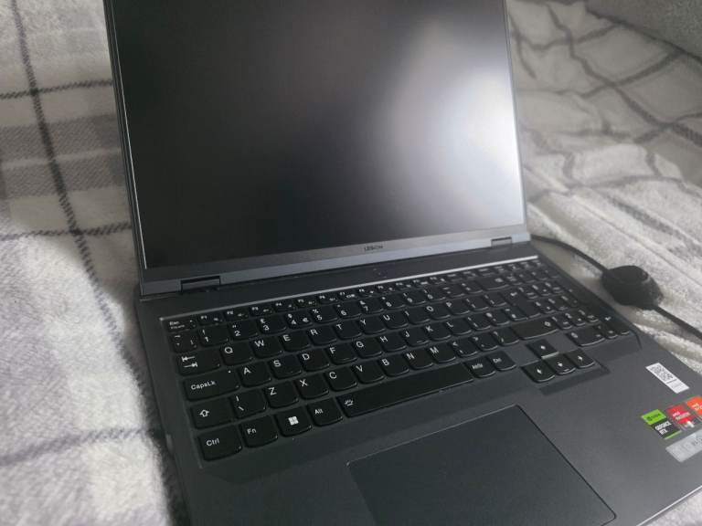 Legion 5 16ARX8 4070 Gaming laptop