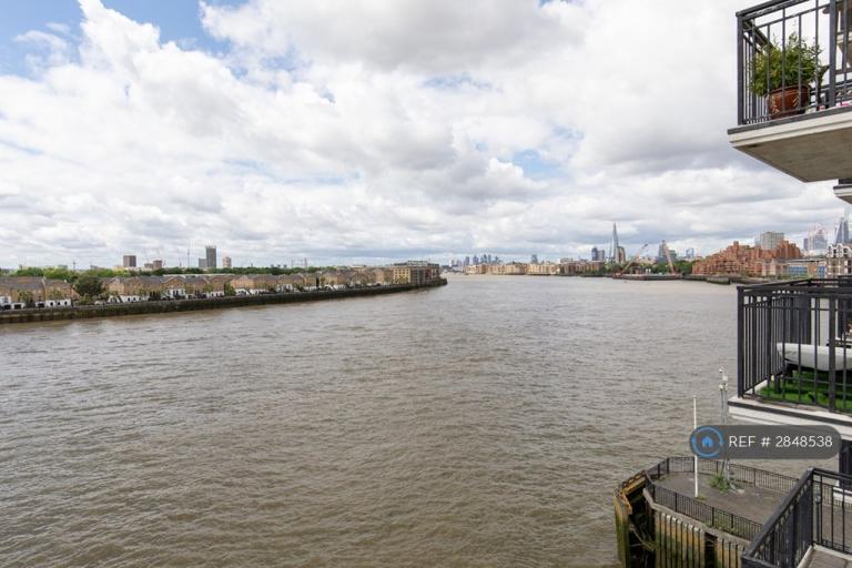 2 bedroom flat in Victoria Wharf, London, E14 (2 bed) (#2848538)
