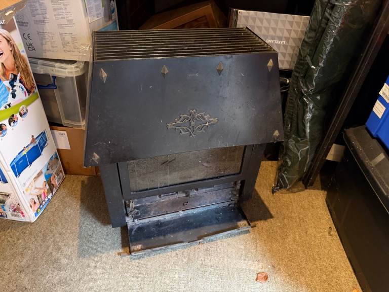 Black Metal Wood Burner / Fireplace Insert - 