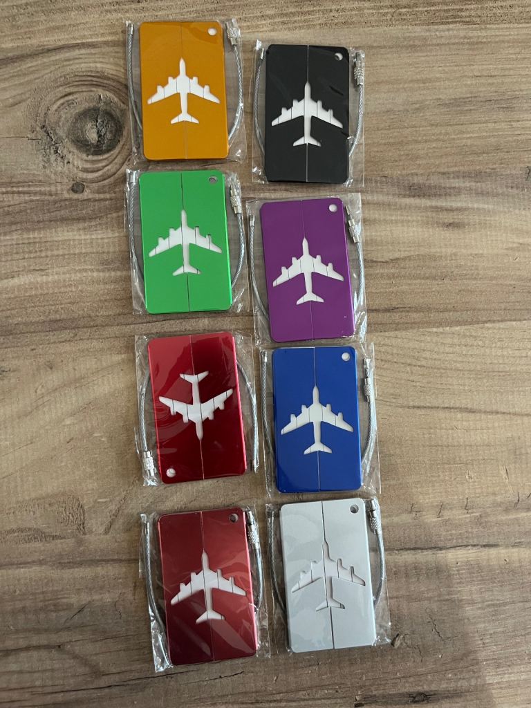 image for 8 metal luggage tags with metal tags new