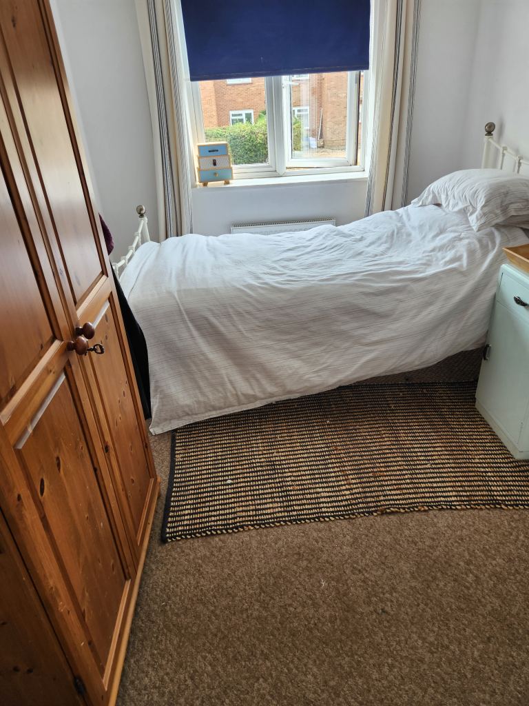 Room to rent