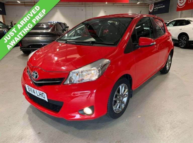 2014 Toyota Yaris 1.33 Dual VVT-i Icon Plus Hatchback 5dr Petrol Multidrive S Euro 5 (99 ps) Hatc...